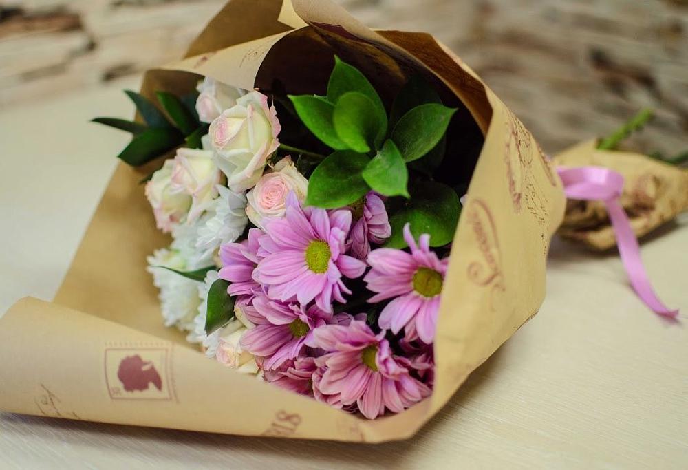 Букет цветов из: Розы и Хризантемы в Стрижах