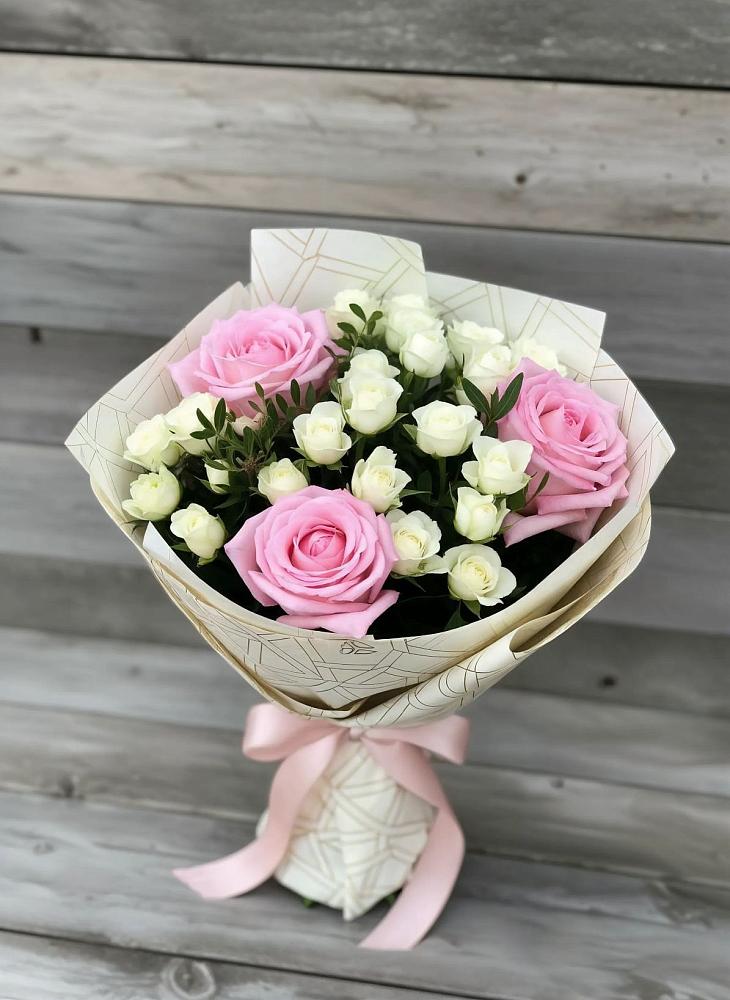 Букет цветов из: Розы в Стрижах