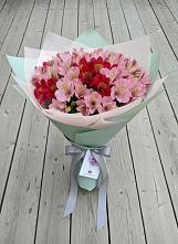 Букет цветов из:  Альстромерии в Стрижах
