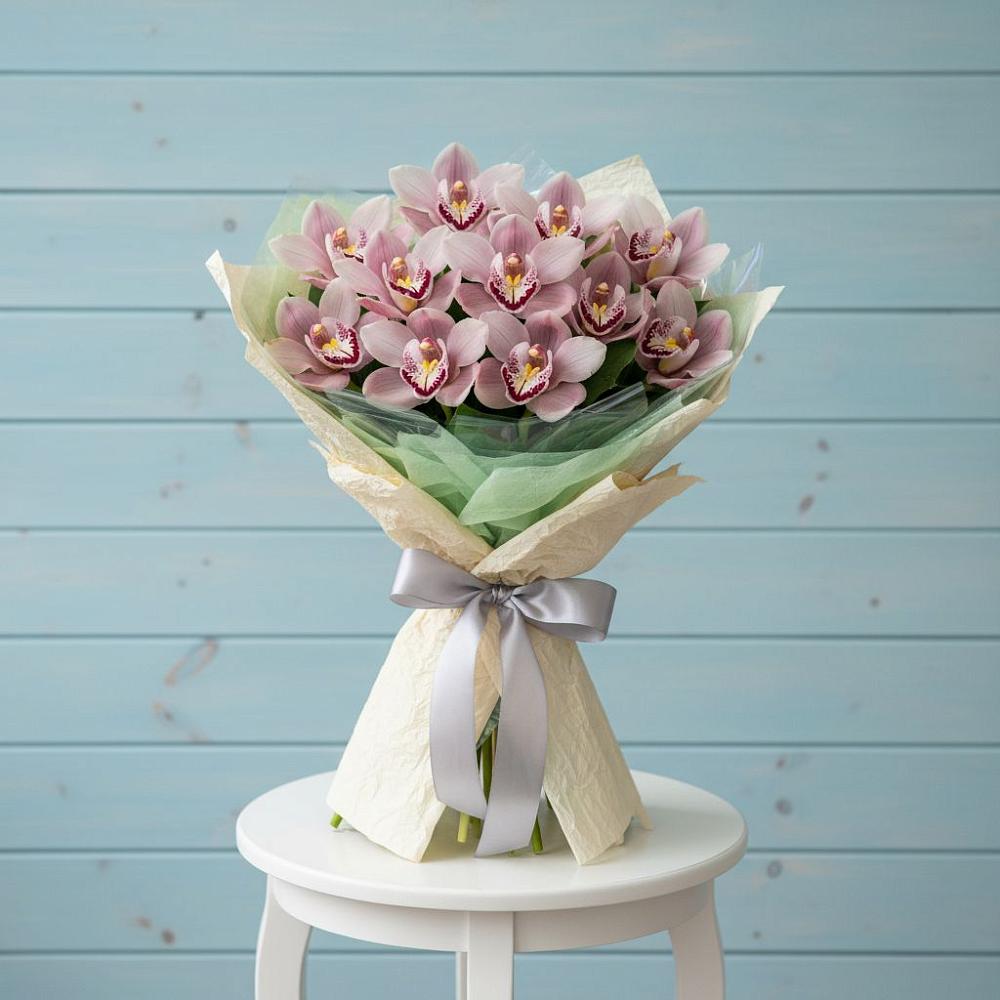 Букет цветов из: Орхидеи и Розы в Стрижах