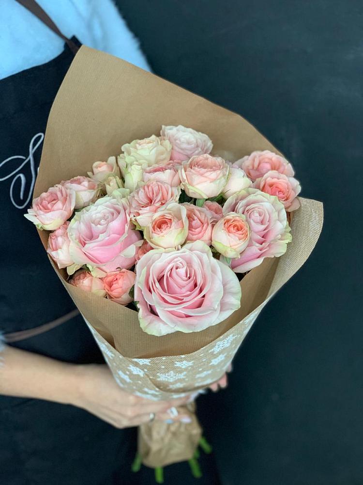 Букет цветов из: Хризантемы и Розы в Стрижах