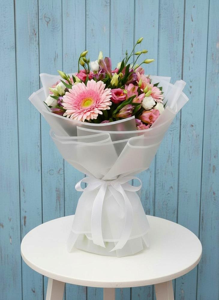 Букет цветов из: Герберы, Альстромерии и Лизиантусы в Стрижах