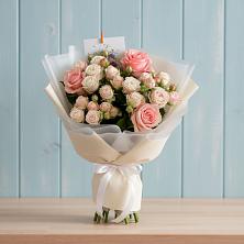 Букет цветов из:  Розы в Стрижах