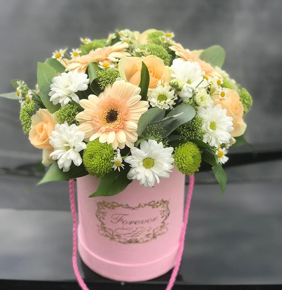 Цветочная композиция из Розы, Герберы и Хризантемы в шляпной коробке в Стрижах