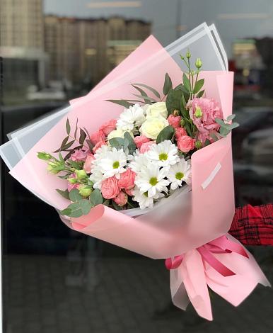 Букет цветов из: Розы, Лизиантусы и Хризантемы в Стрижах