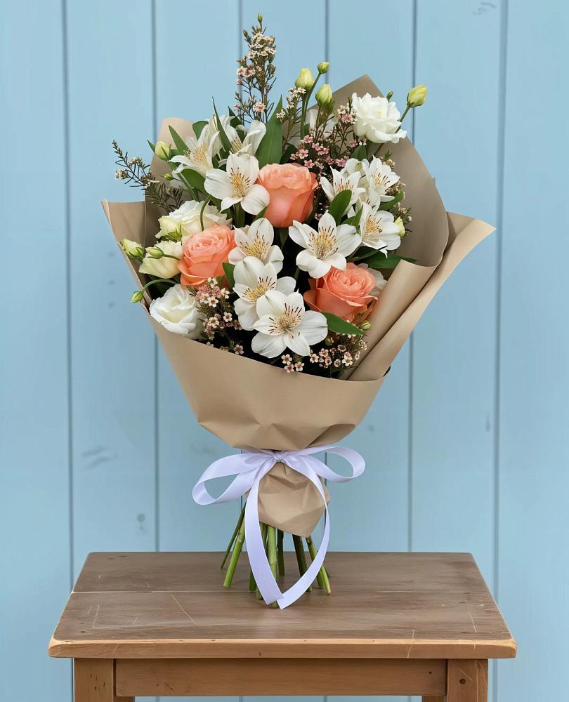 Букет цветов из: Альстромерии, Лизиантусы, Розы и Хризантемы в Стрижах