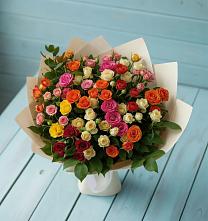 Букет Микс из разноцветных кустовых роз в Стрижах